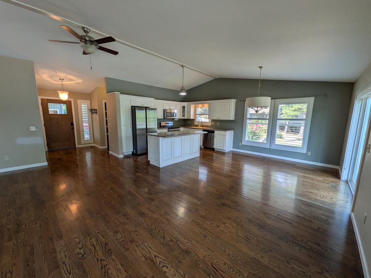 Bella Vista House: 72 Mayfair Dr