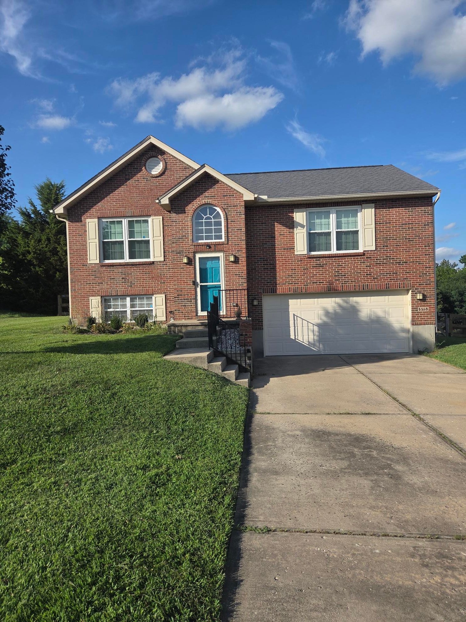 Walton House: 575 Rosebud