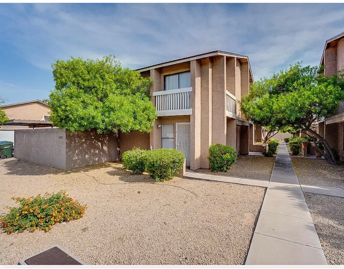 Phoenix Townhome: 2845 E Tracy Ln