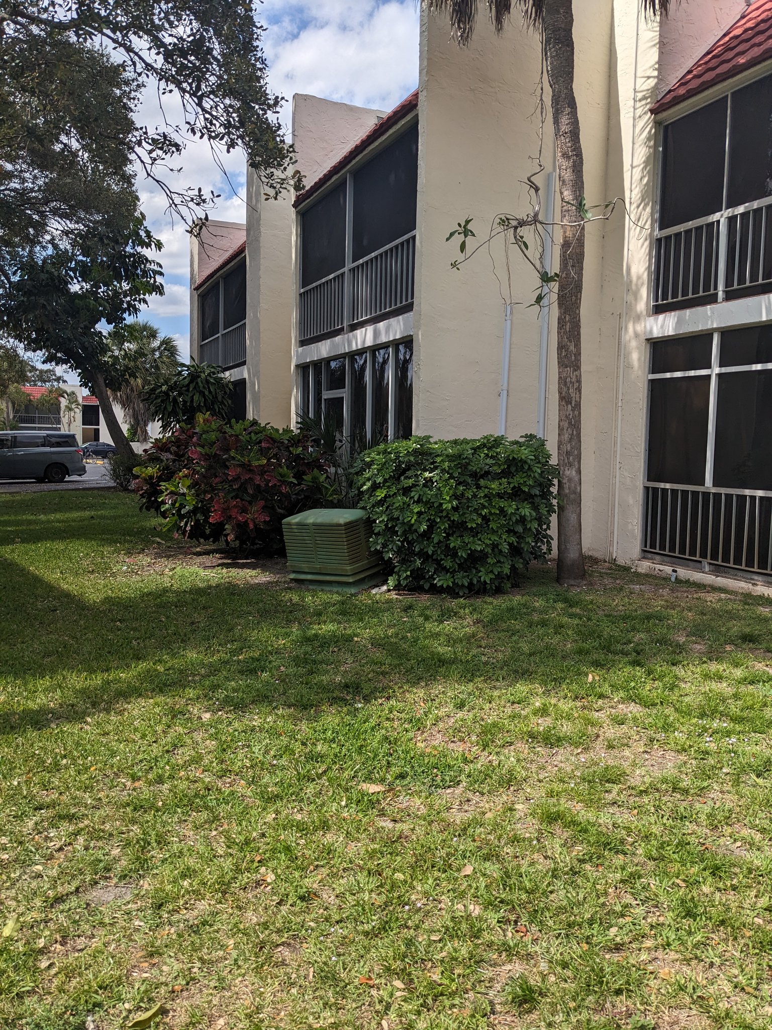 Boca Raton Condo: 606 NW 13 Street