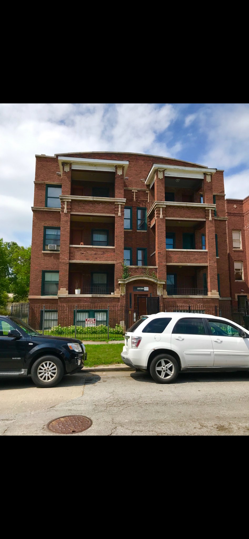 Chicago Apartment: 7116 S Harvard Ave