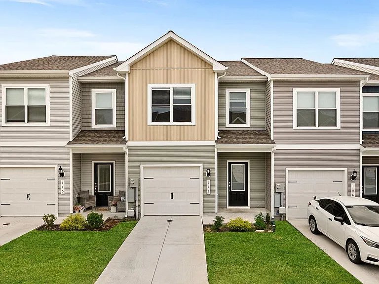 Falling Waters Townhome: 112 Cramsford Street