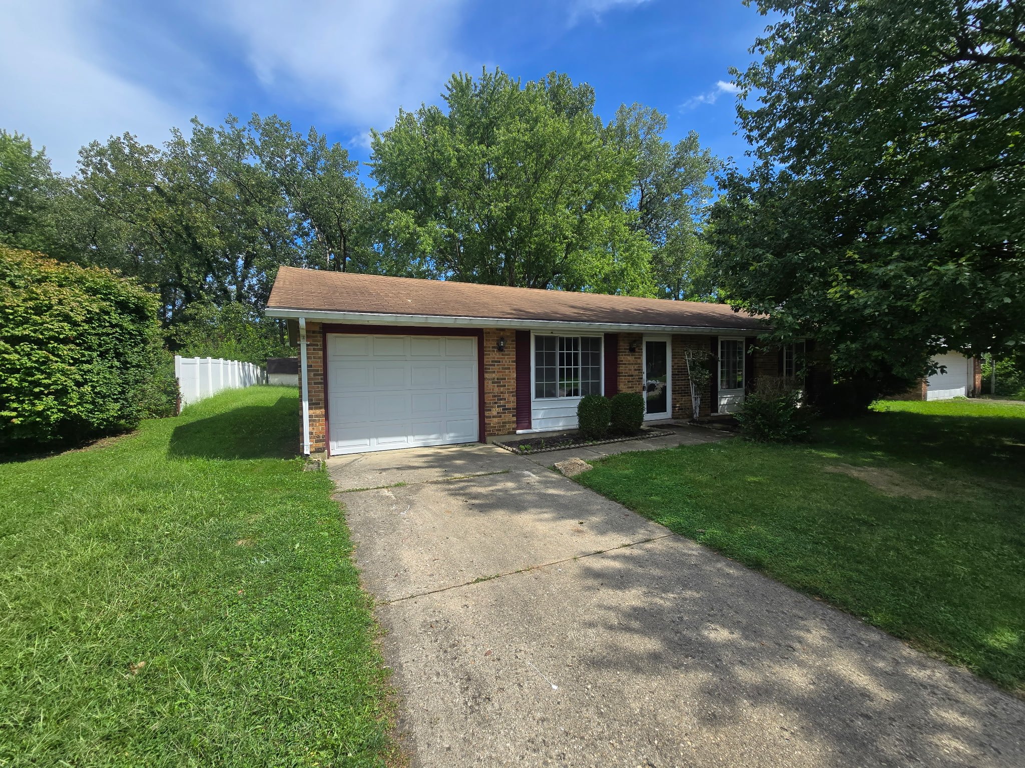 Fairborn House: 5172 Saum St.