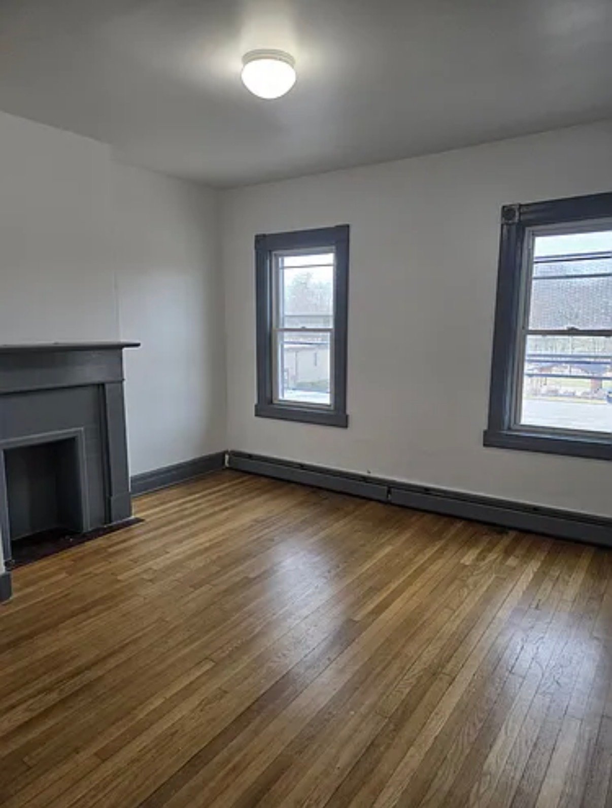 Poughkeepsie Apartment: 95 Catharine St