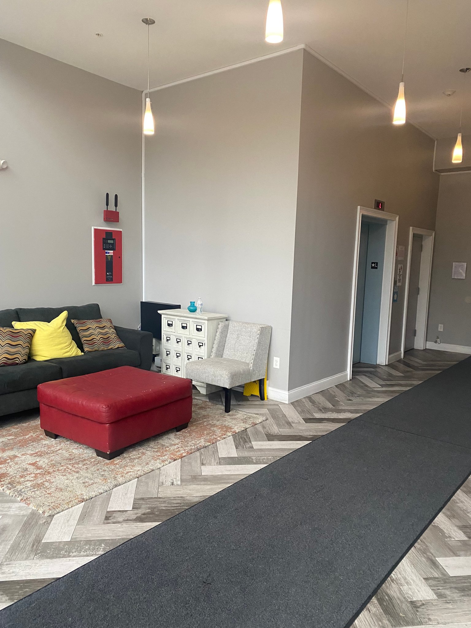 Newark Condo: 90 Clinton Ave