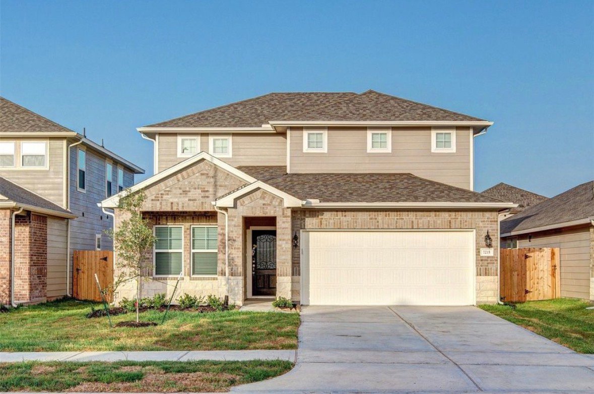Rosharon House: 1315 Gorman Ln