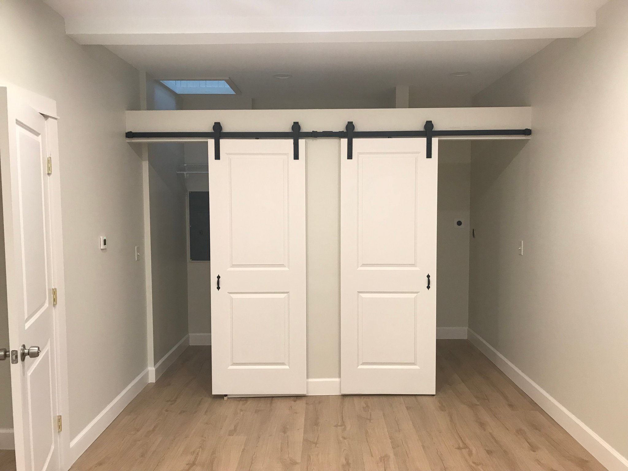 Troy Other: 1915 5th Avenue