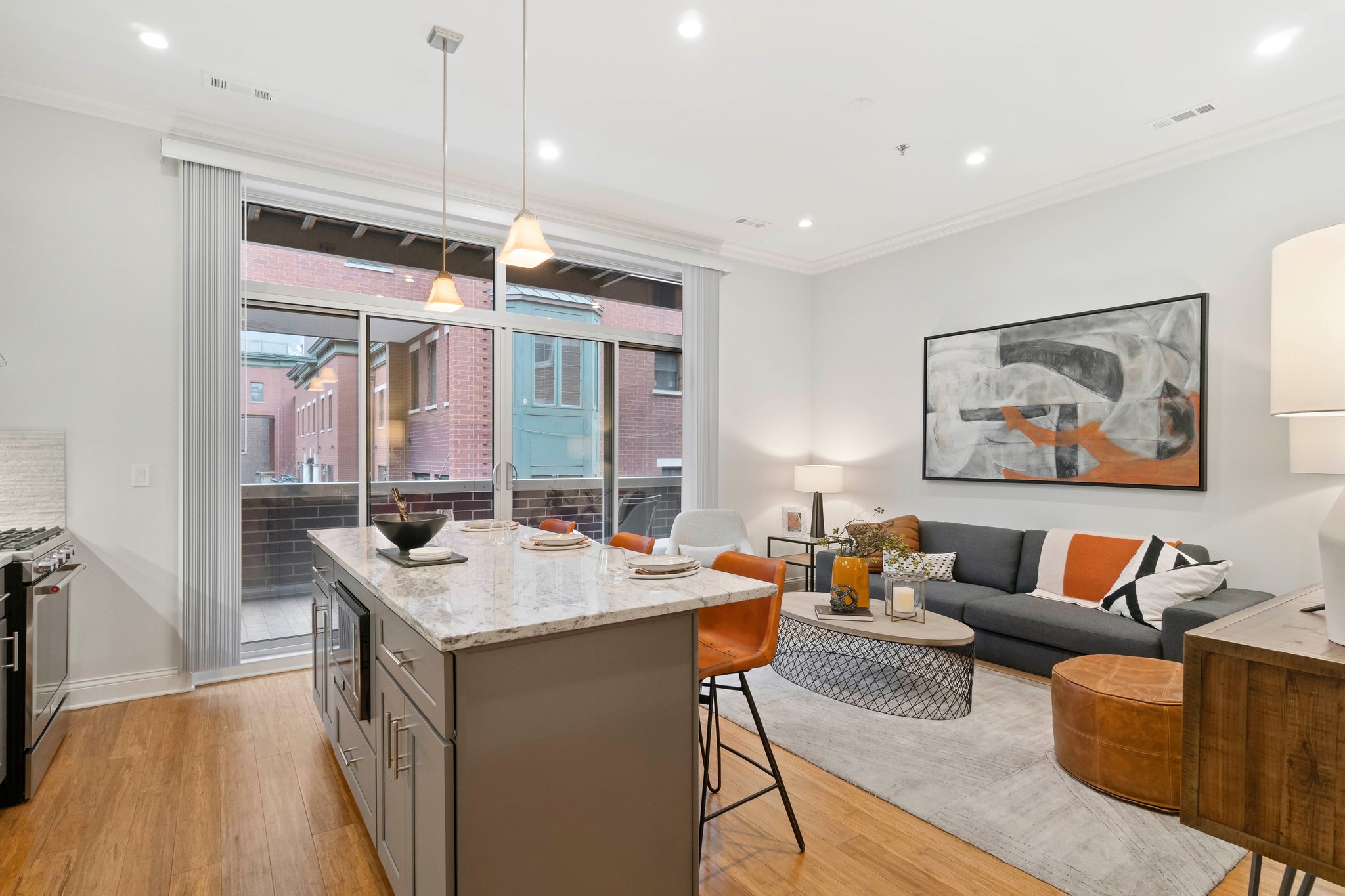 Chicago Condo: 1071 W Monroe St