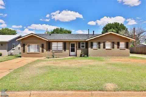 Abilene House: 2317 Glendale Dr