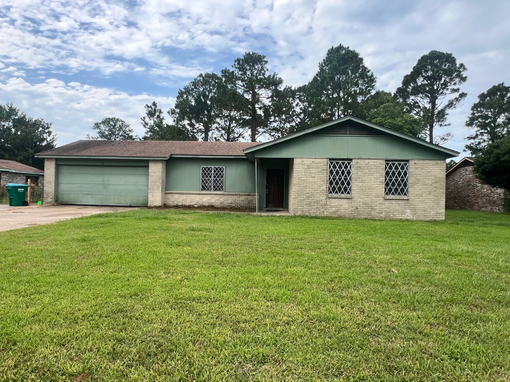 Gautier House: 2619 Calle Hermosa Street