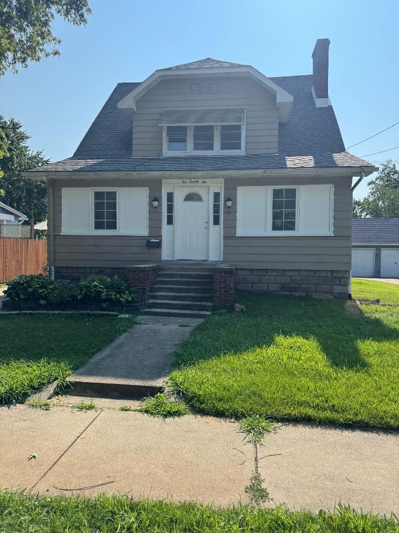 Aurora House: 1022 S 4th St