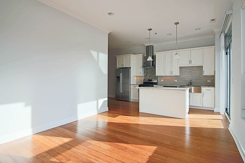 Chicago Condo: 49 N Aberdeen St