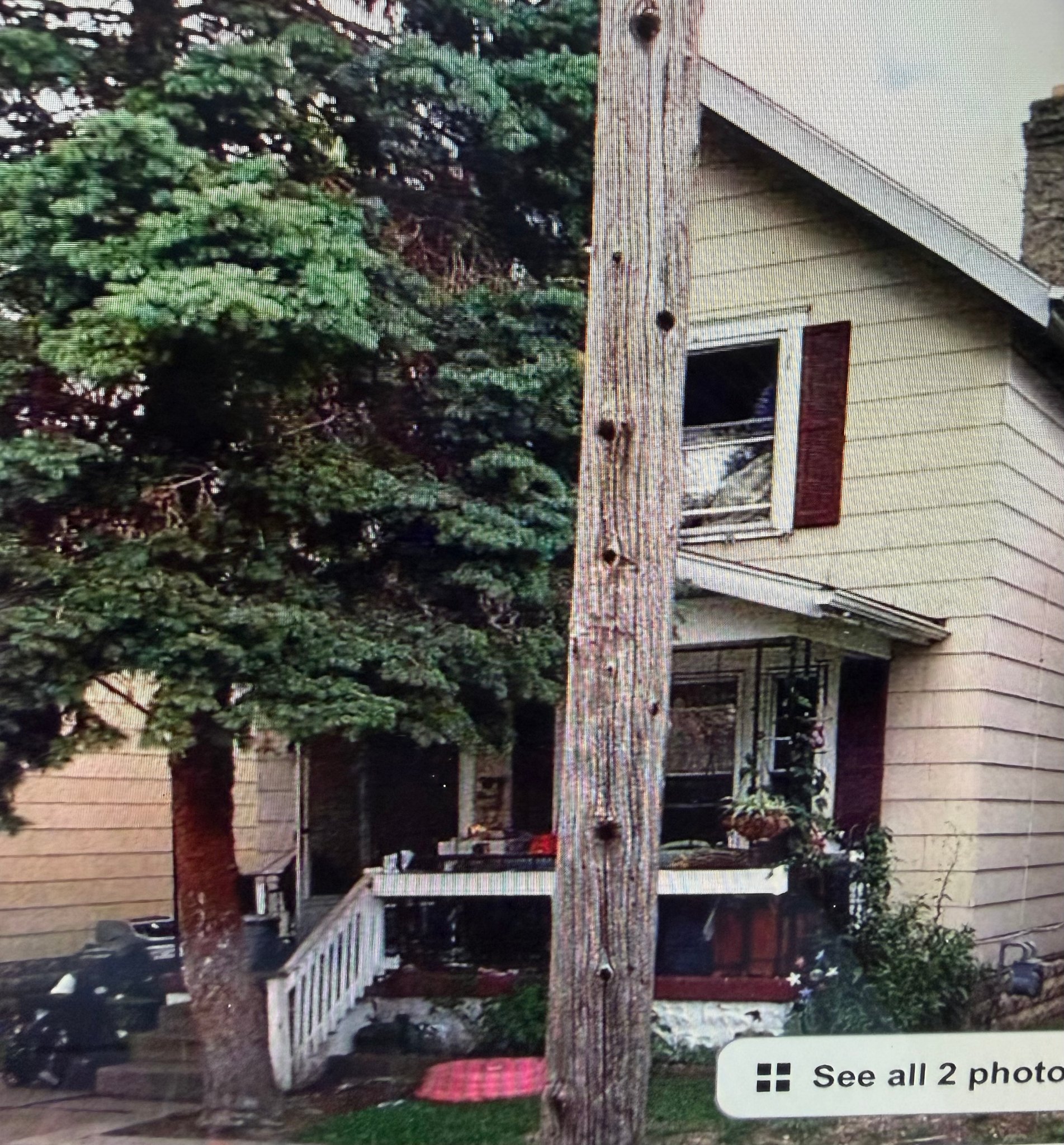 Columbus House: 276 S. Harris Ave