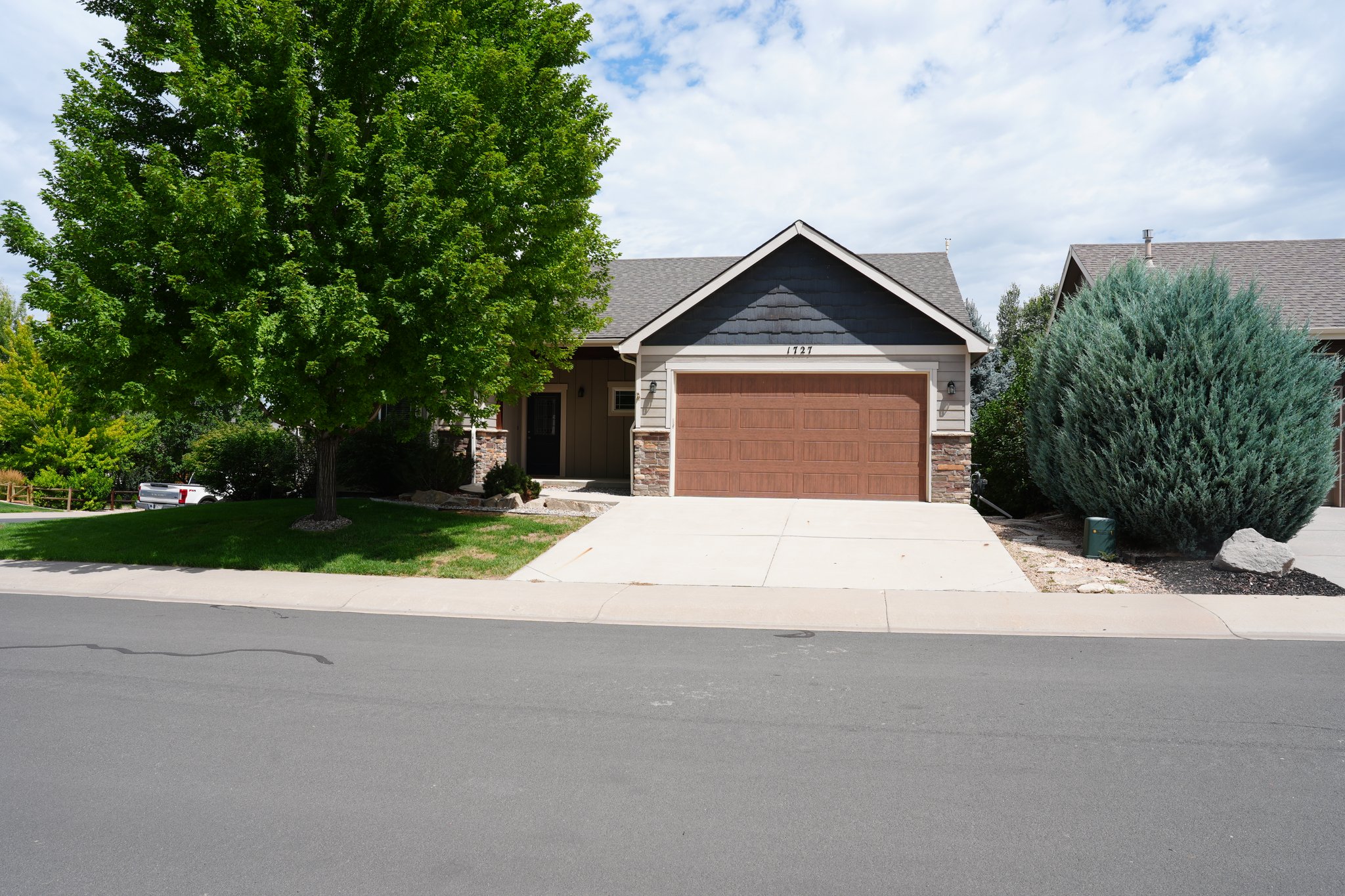 Windsor House: 1727 Clear Creek Ct