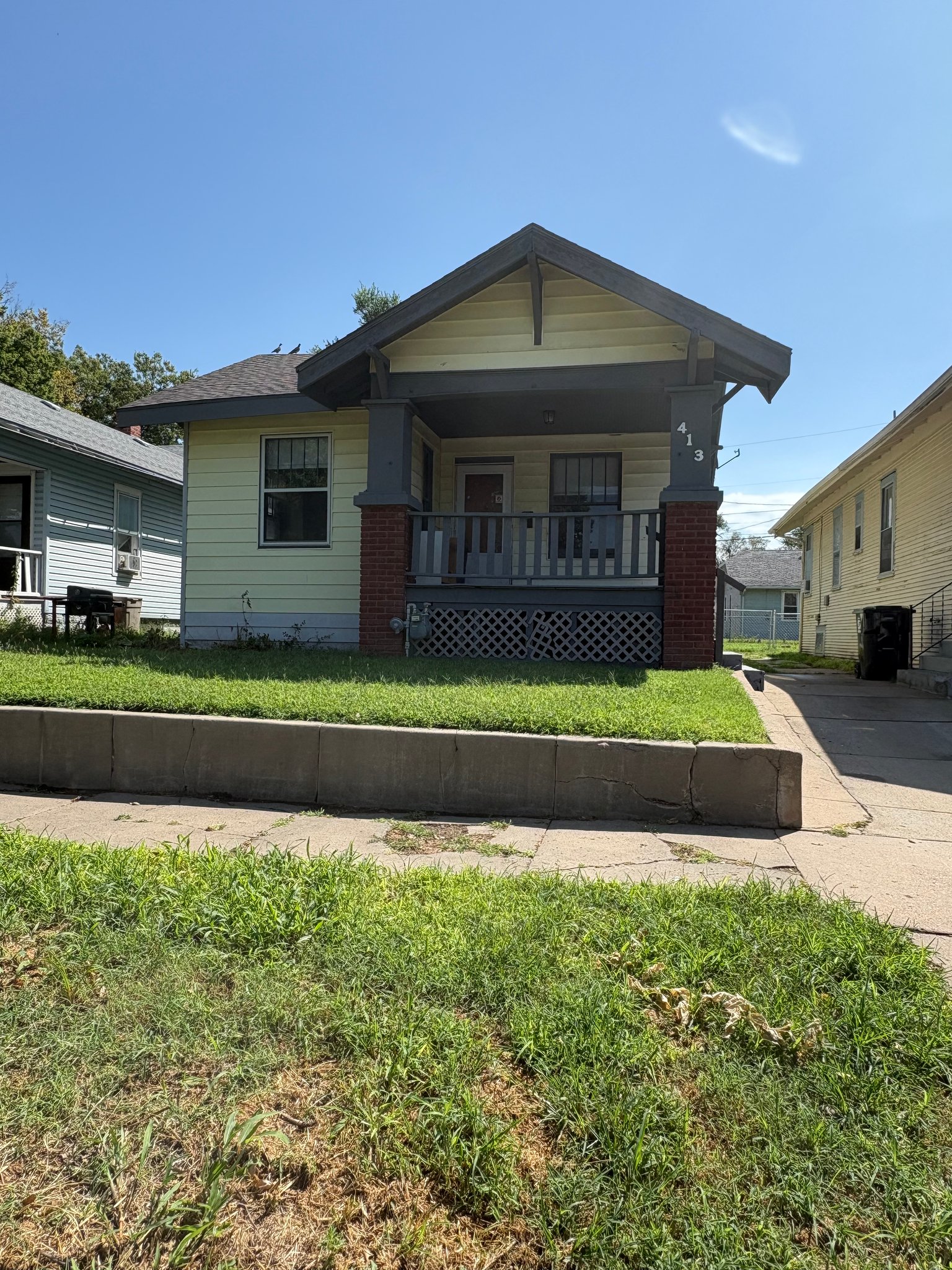 Salina House: 413 S Phillips St
