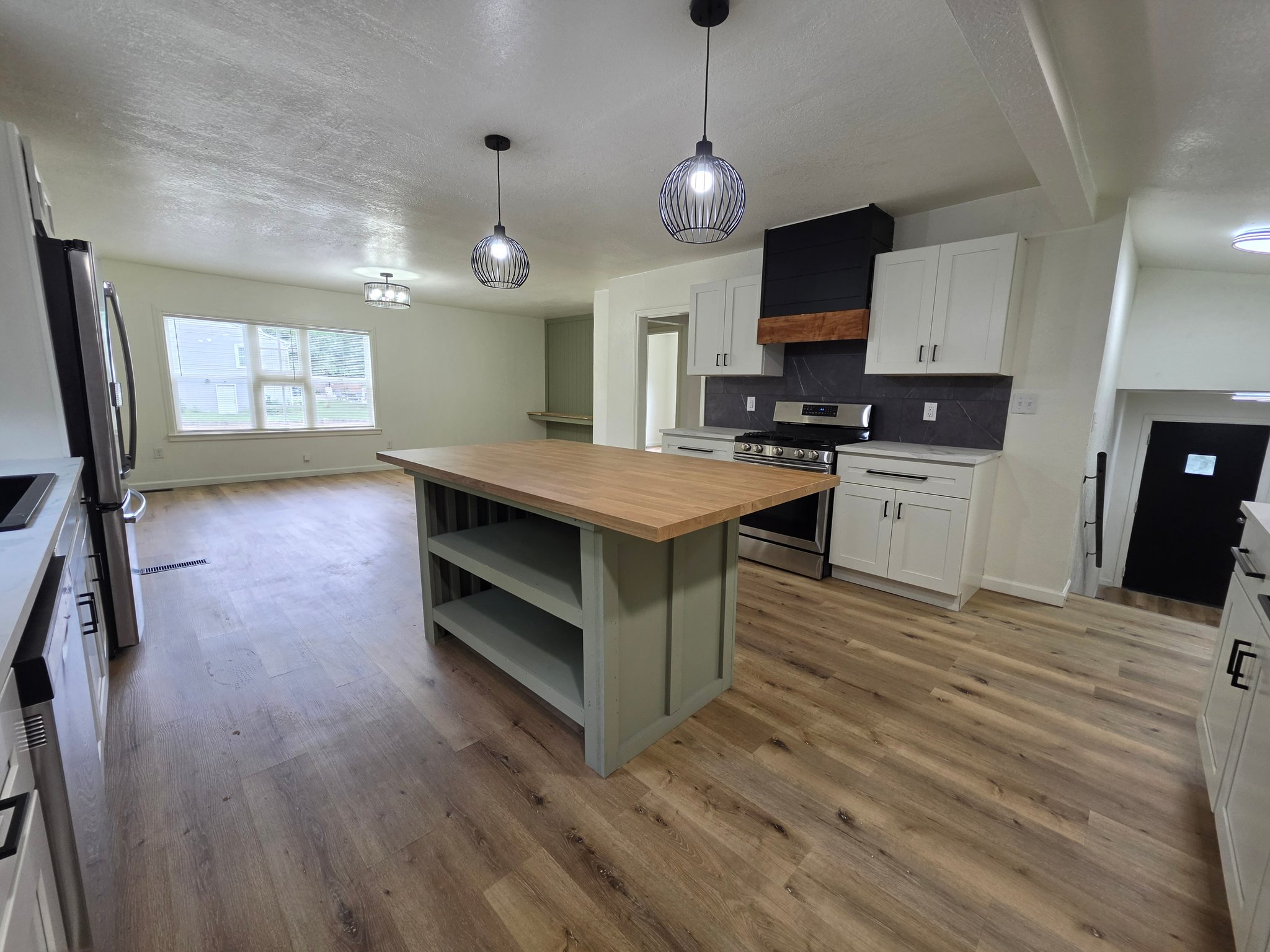 Kansas City House: 8125 E 75th St