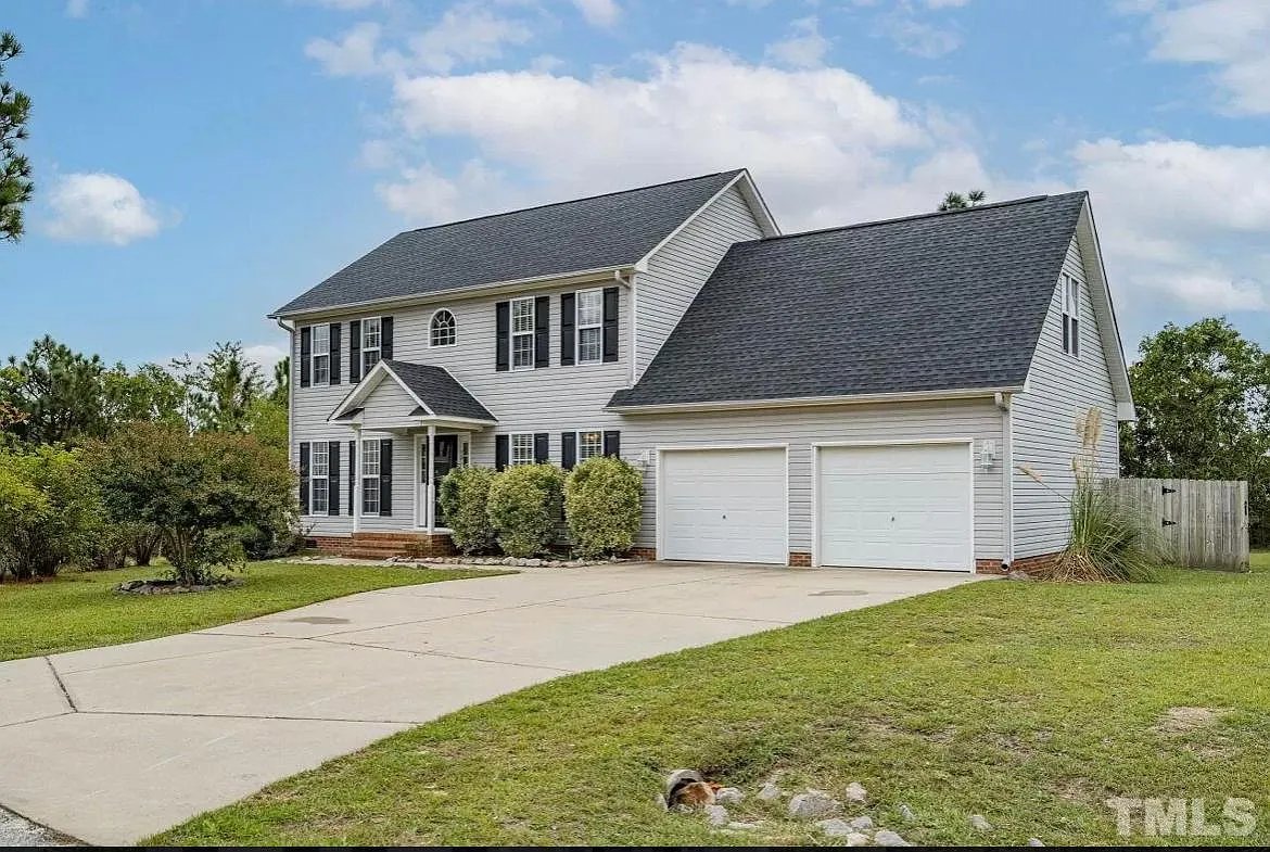 Sanford House: 110 Dover Ct E