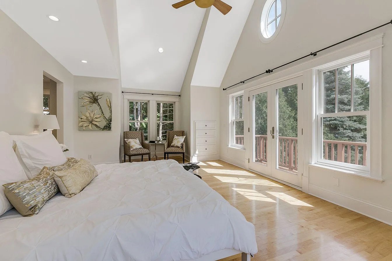 Minneapolis House: 4101 Sheridan Ave S