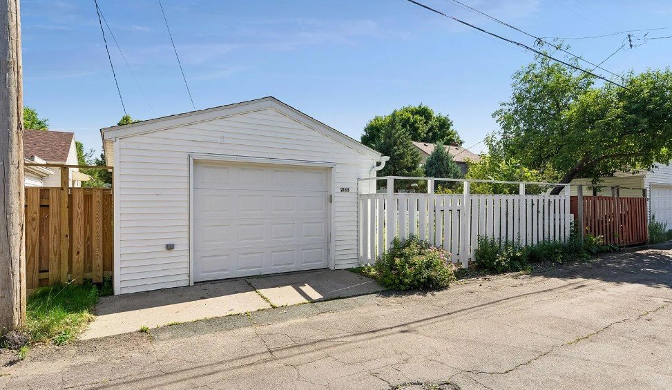 Saint Paul House: 2133 Highland Pkwy
