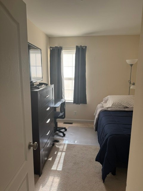 Germantown Single Room: 12834 Longford Glen Drive
