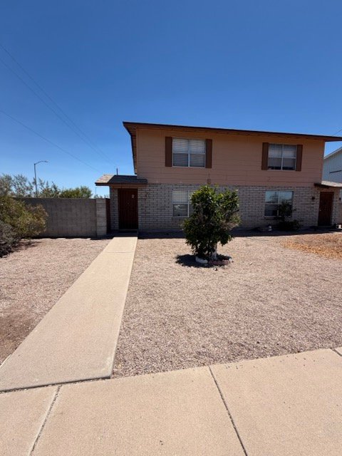 Mesa Multiplex: 121 E 14th Place #1