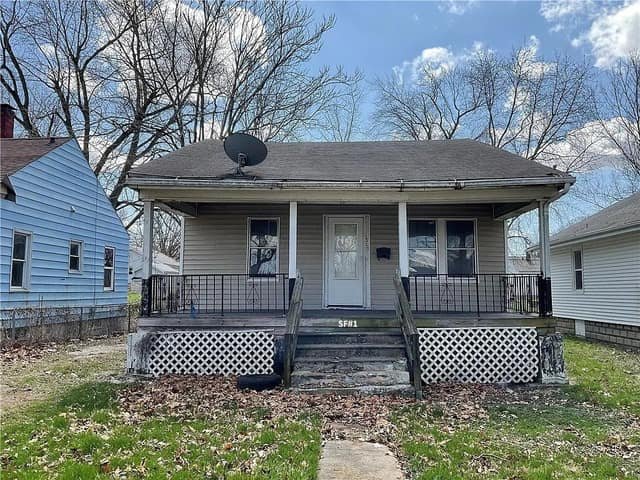 Decatur House: 1303 E Whitmer St