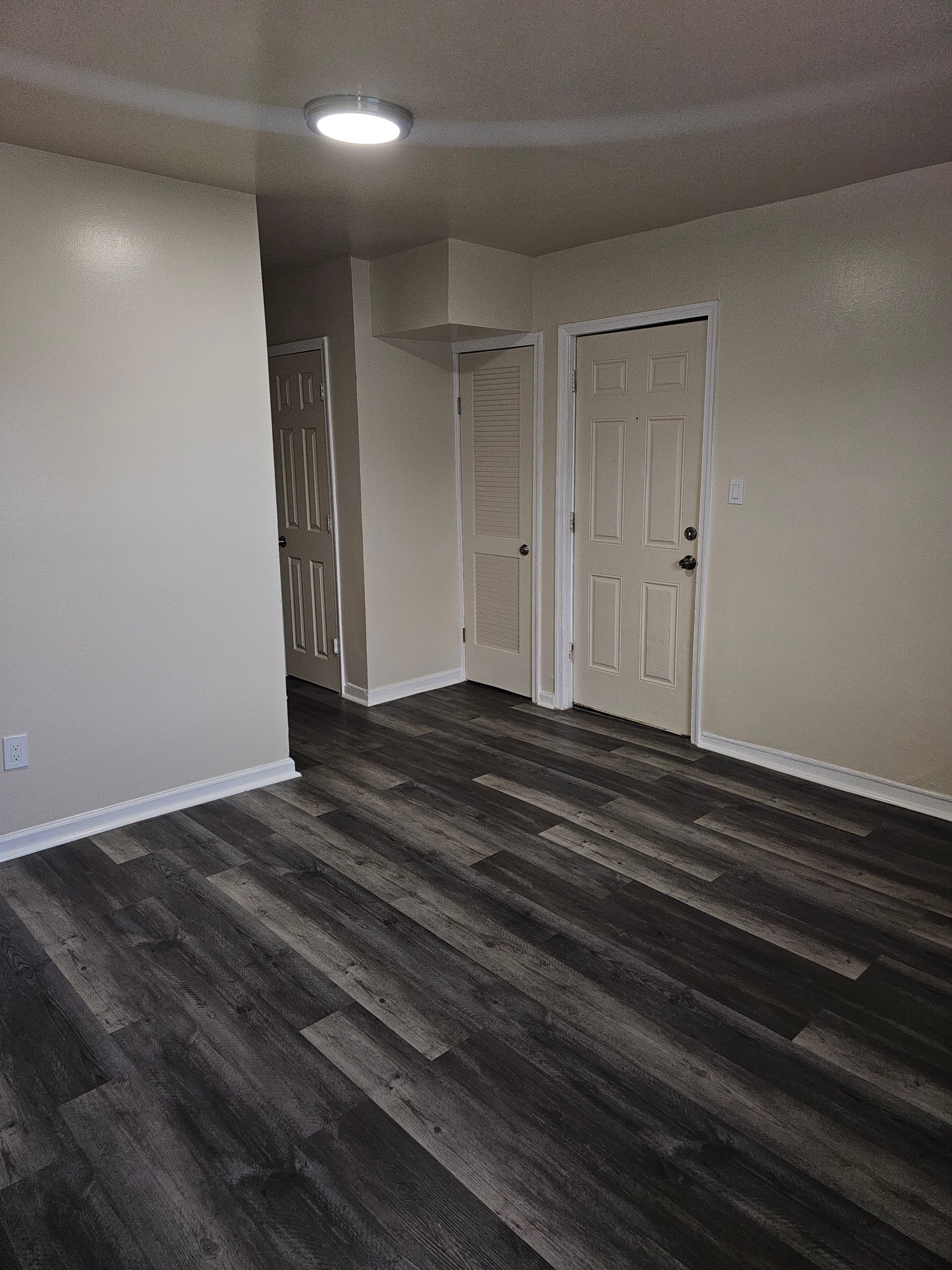 Washington Apartment: 2816 Hartford St SE