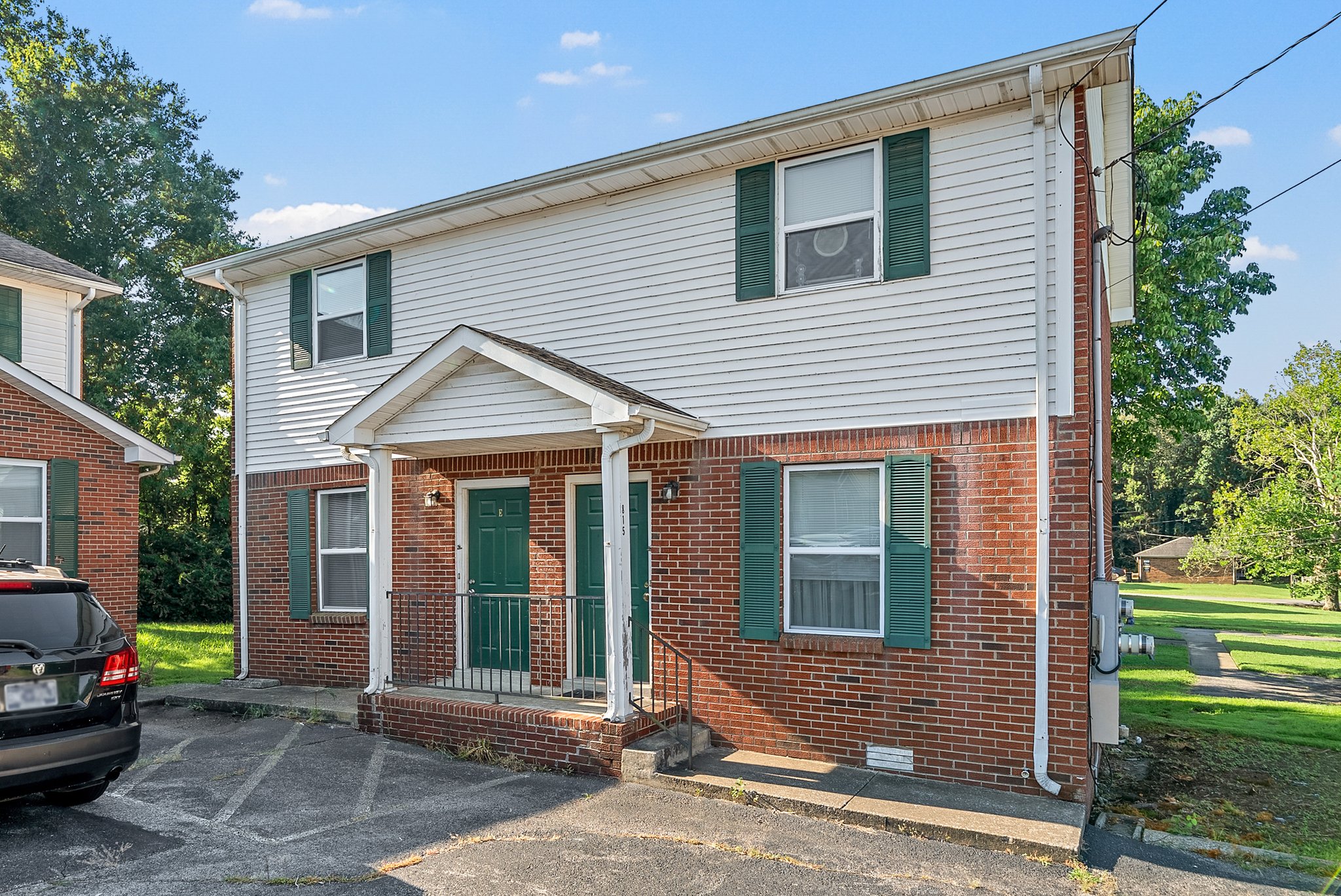 Clarksville Townhome: 813 Golf View PL