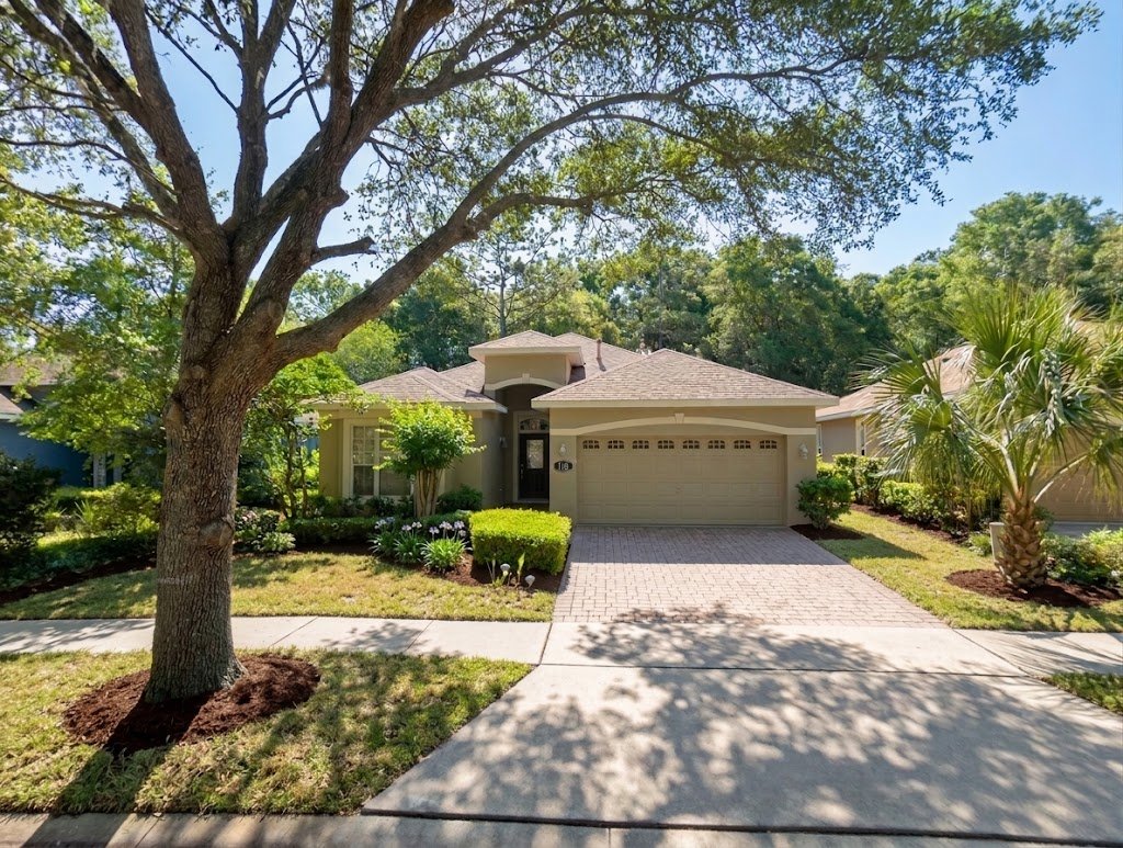 DeLand House: 465 Victoria Hills Drive