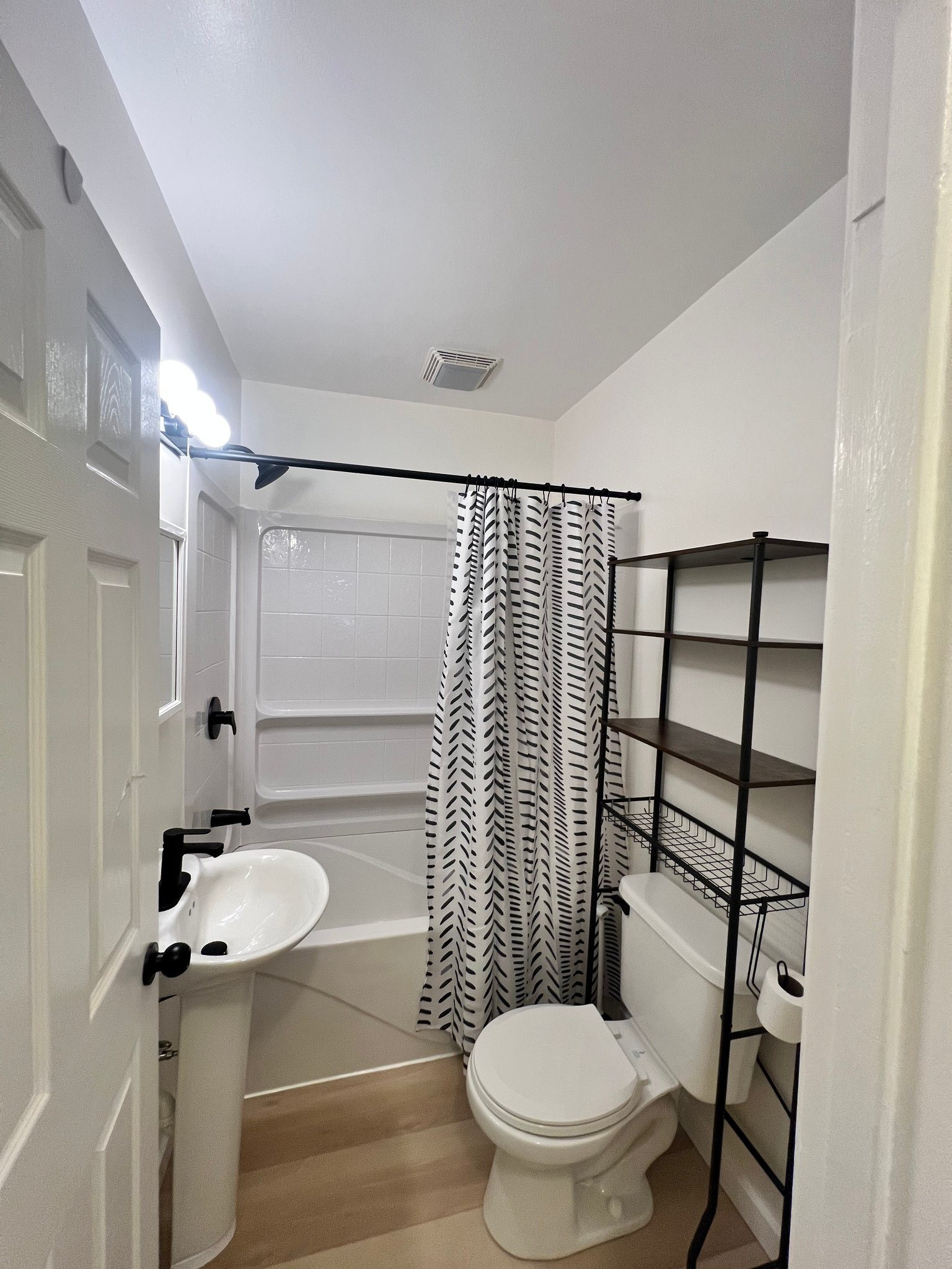 Walbridge House: 112 Guy St