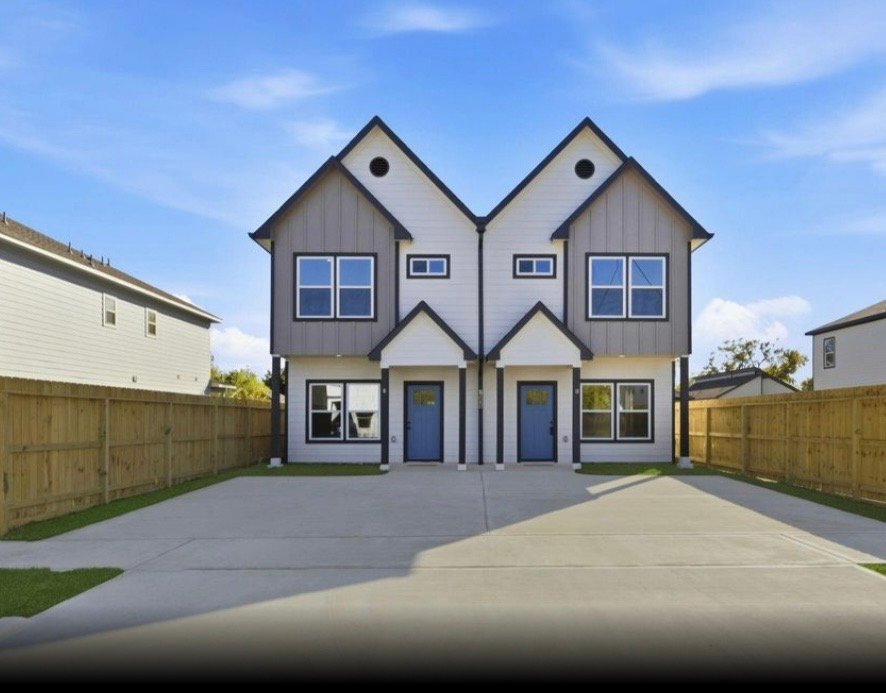 Houston Multiplex: 7958 Henson St Unit B