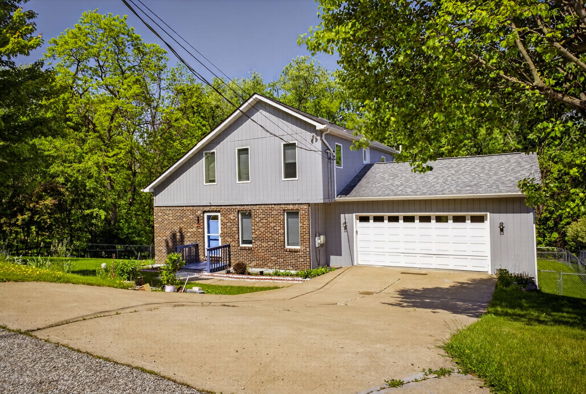 Pittsburgh House: 59 Hartl Ln