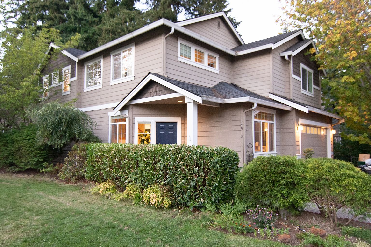 Lynnwood House: 14513 Meridian Pl W