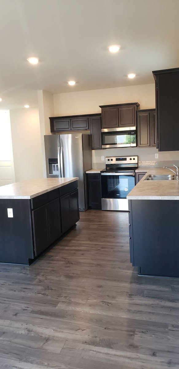 Puyallup House: 10708 Tahoma Ct E, Puyallup, WA 98374