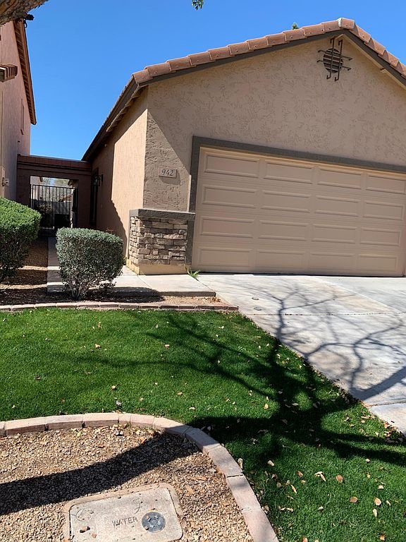 Gilbert House: 942 S. Balboa Dr