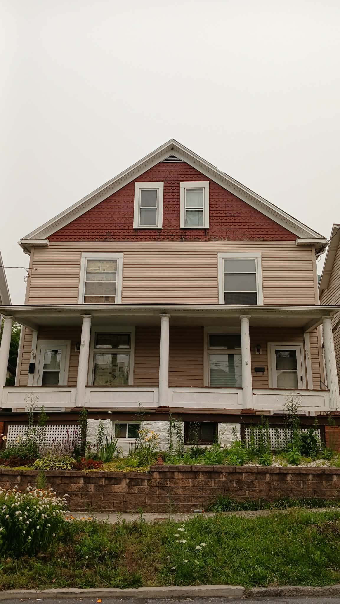 Johnstown House: 648 Linden Ave