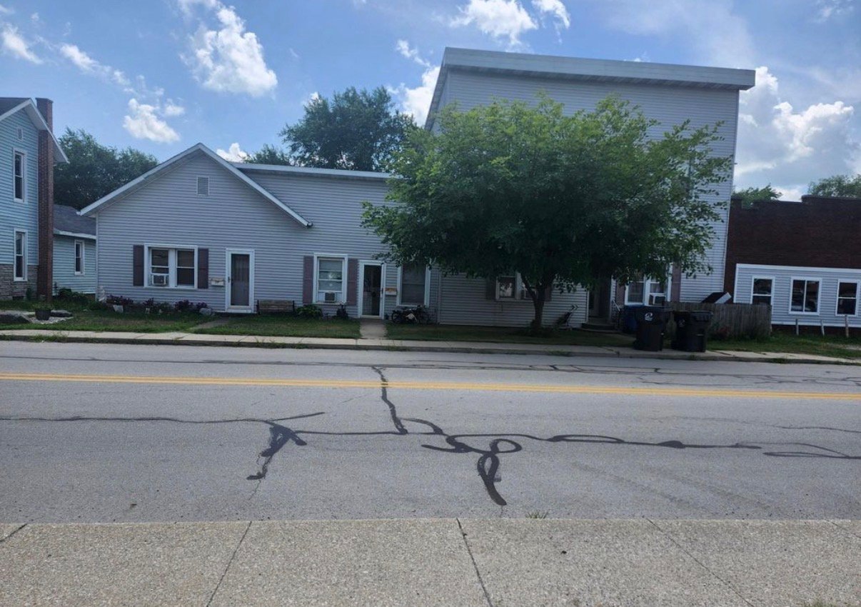 Columbia City Multiplex: 208 E Van Buren St