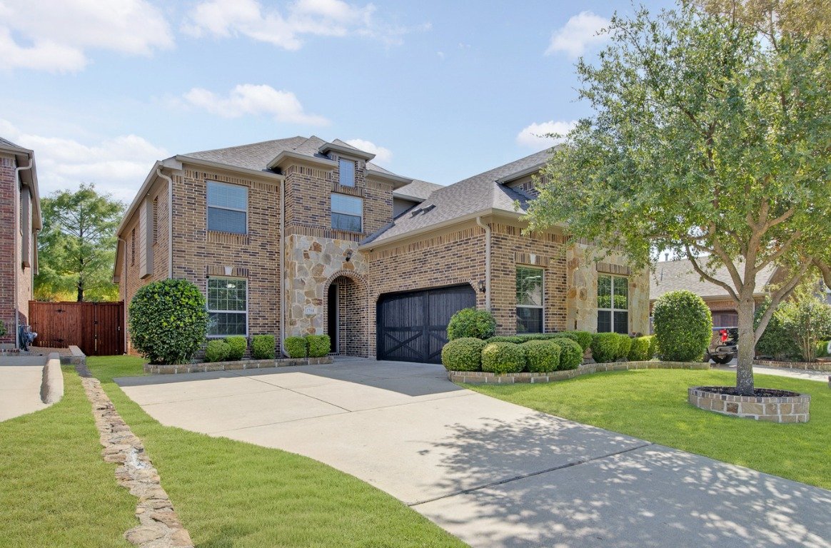 KELLER House: 1704 HICKORY CHASE CIR