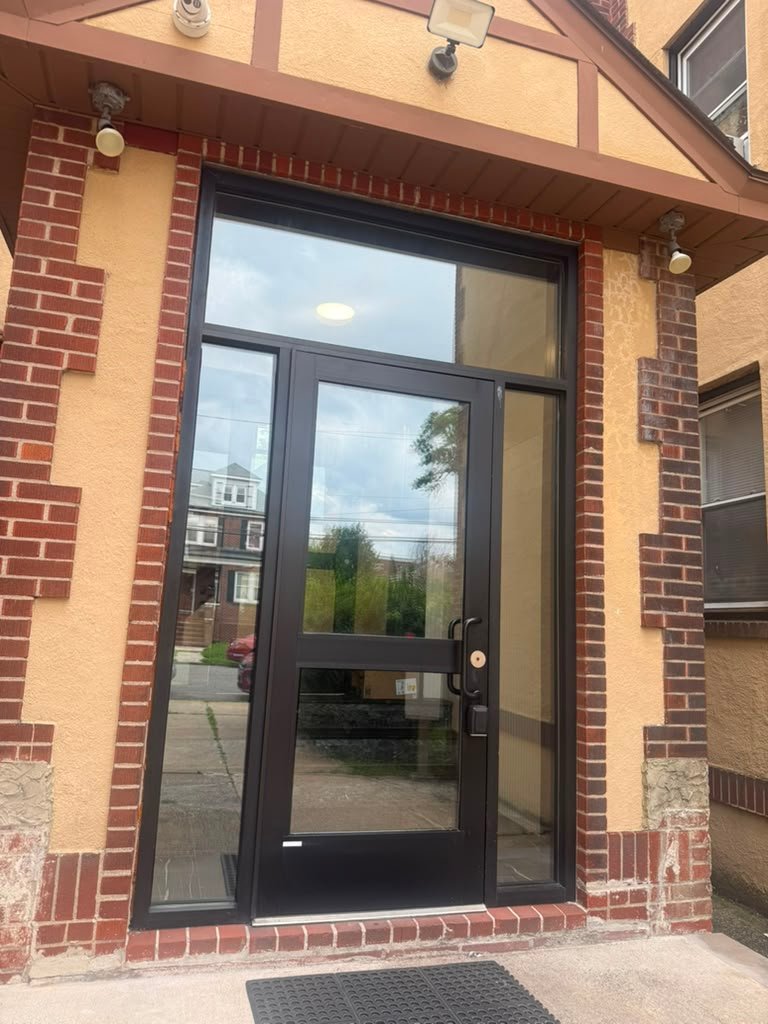 Woodbridge Apartment: 20 Claire Ave