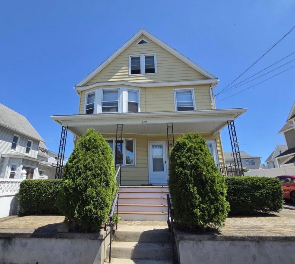 Dunmore Multiplex: 409 Butler Street