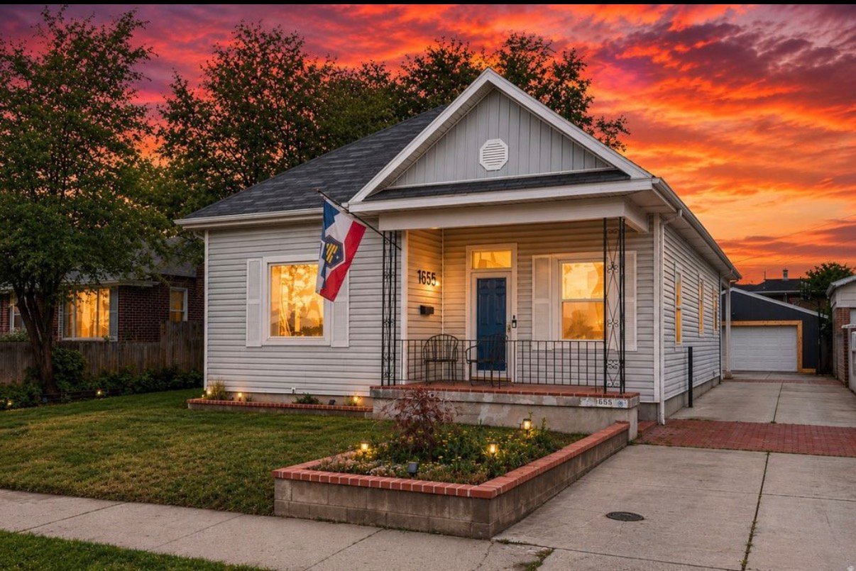 Salt Lake City House: 1655 E 2100 S