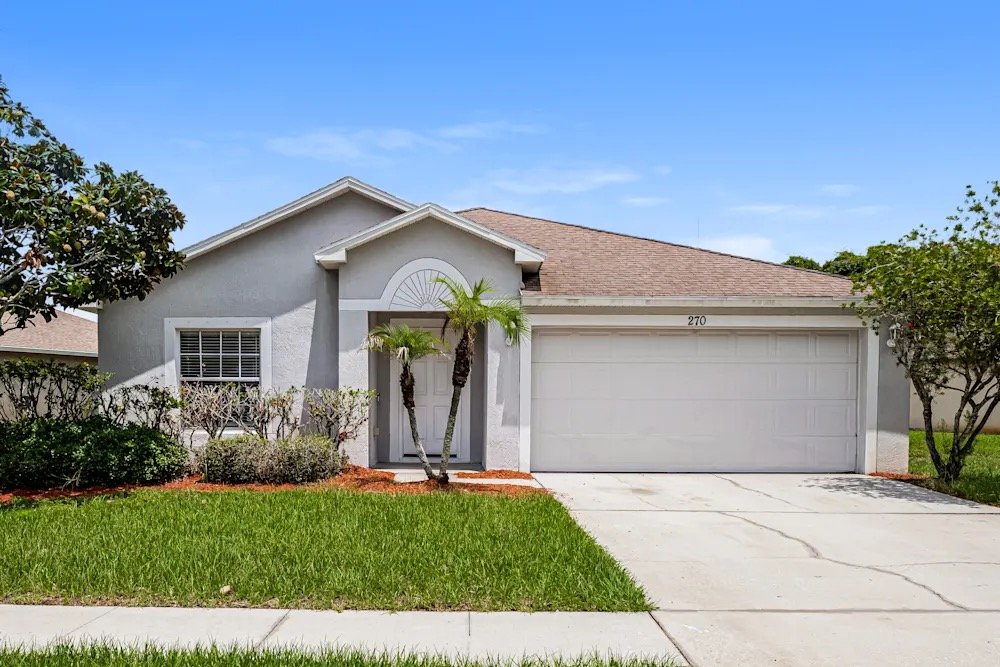 Daytona Beach House: 643 N Grandview Ave