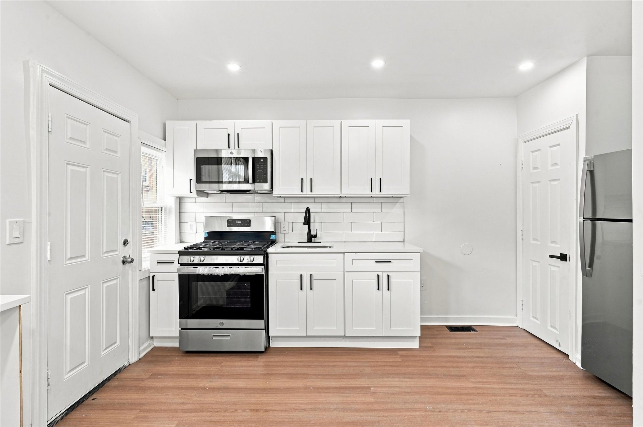 Philadelphia Townhome: 6711 Linmore Ave