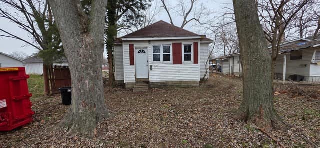 Centralia House: 1119 S Brookside Ave