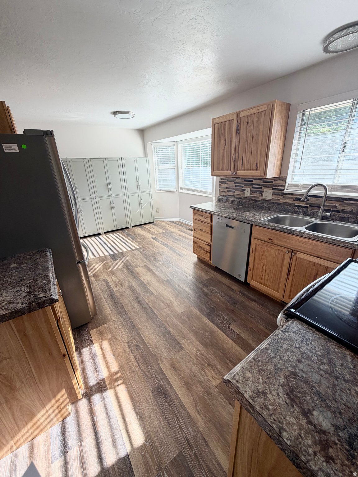 Sandy House: 9571 S David St