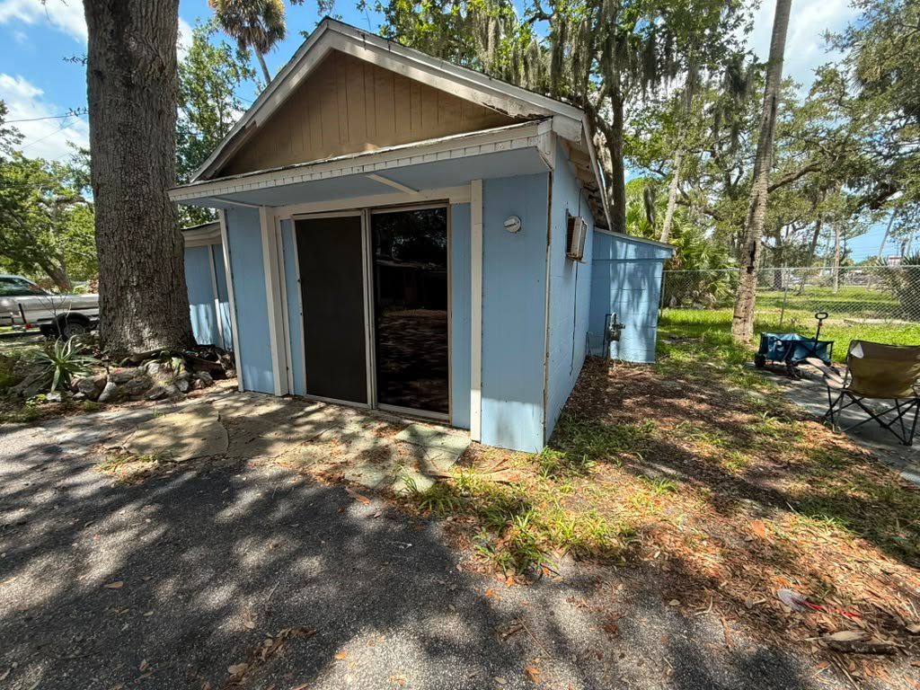 Daytona Other: 622 N Beach St