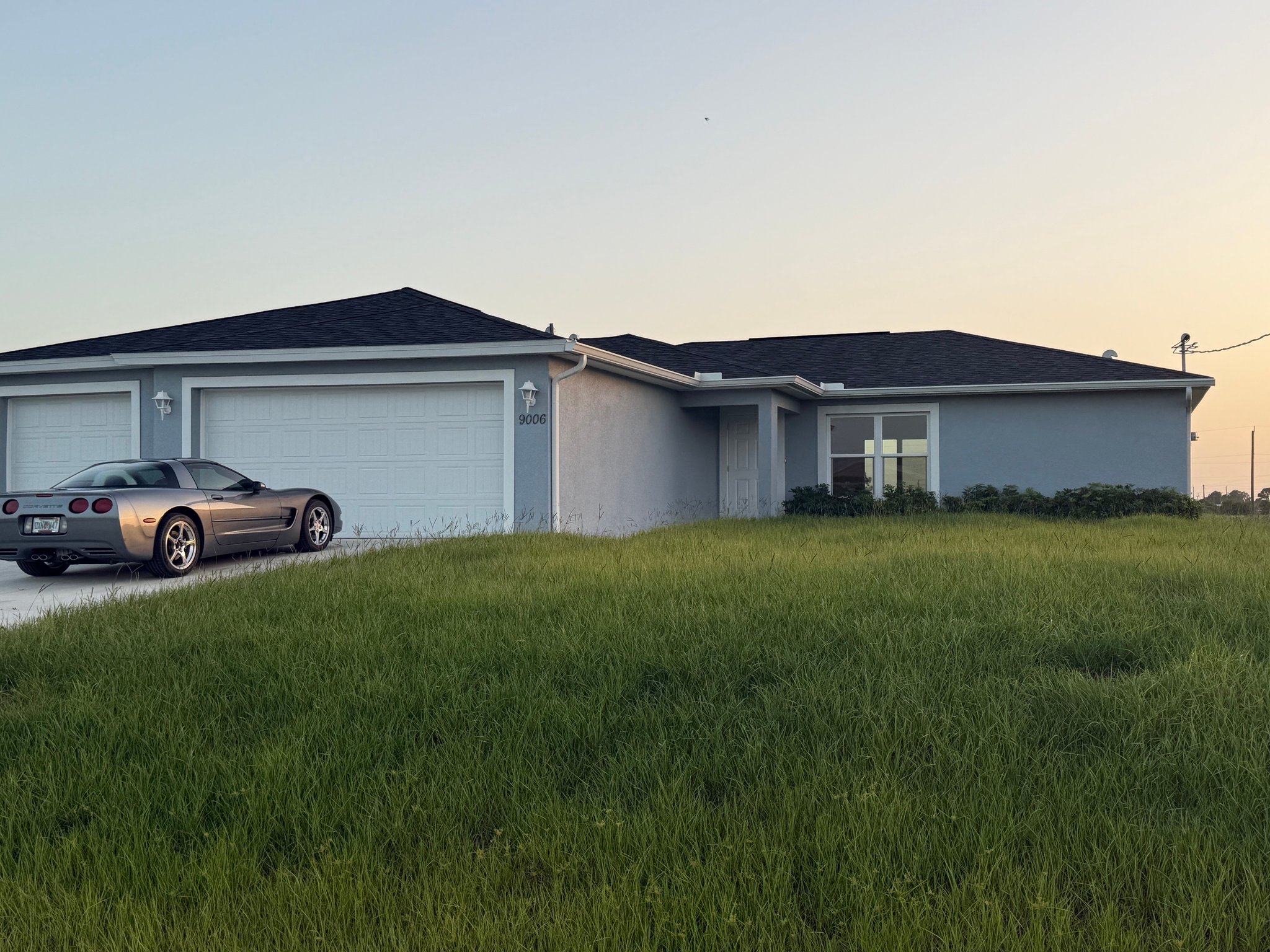 LaBelle House: 9006 Meadow Ct