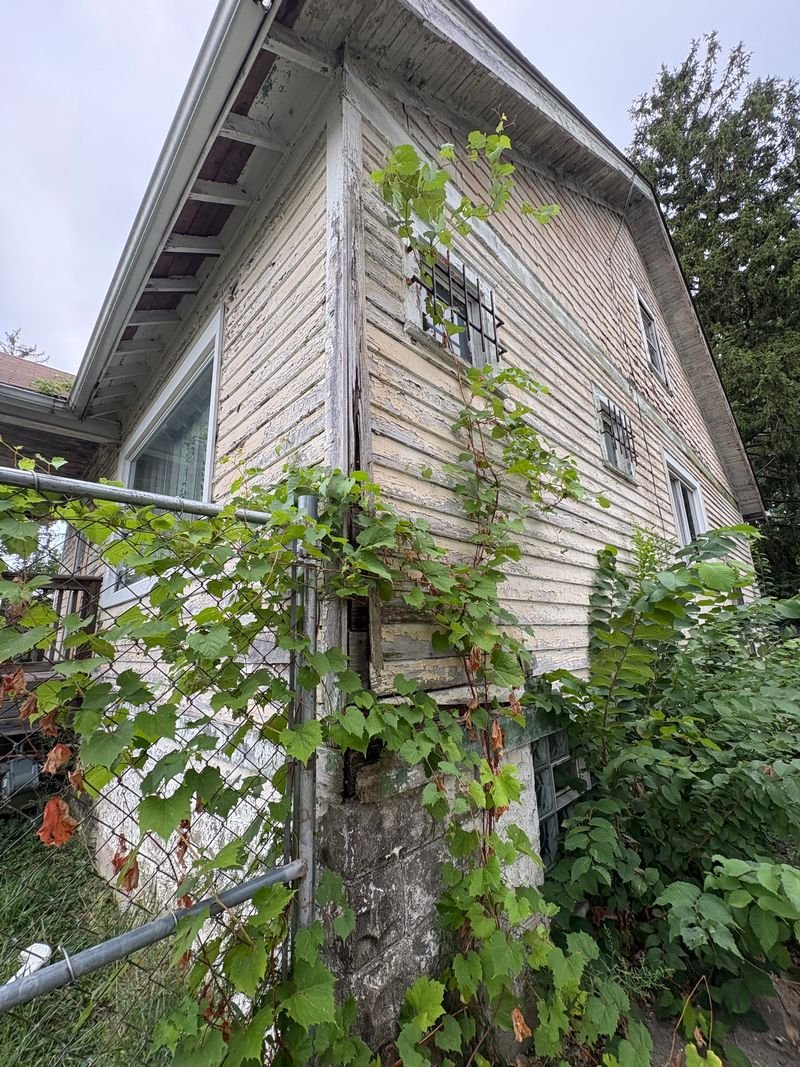 Detroit House: 12094 Littlefield Street Detroit