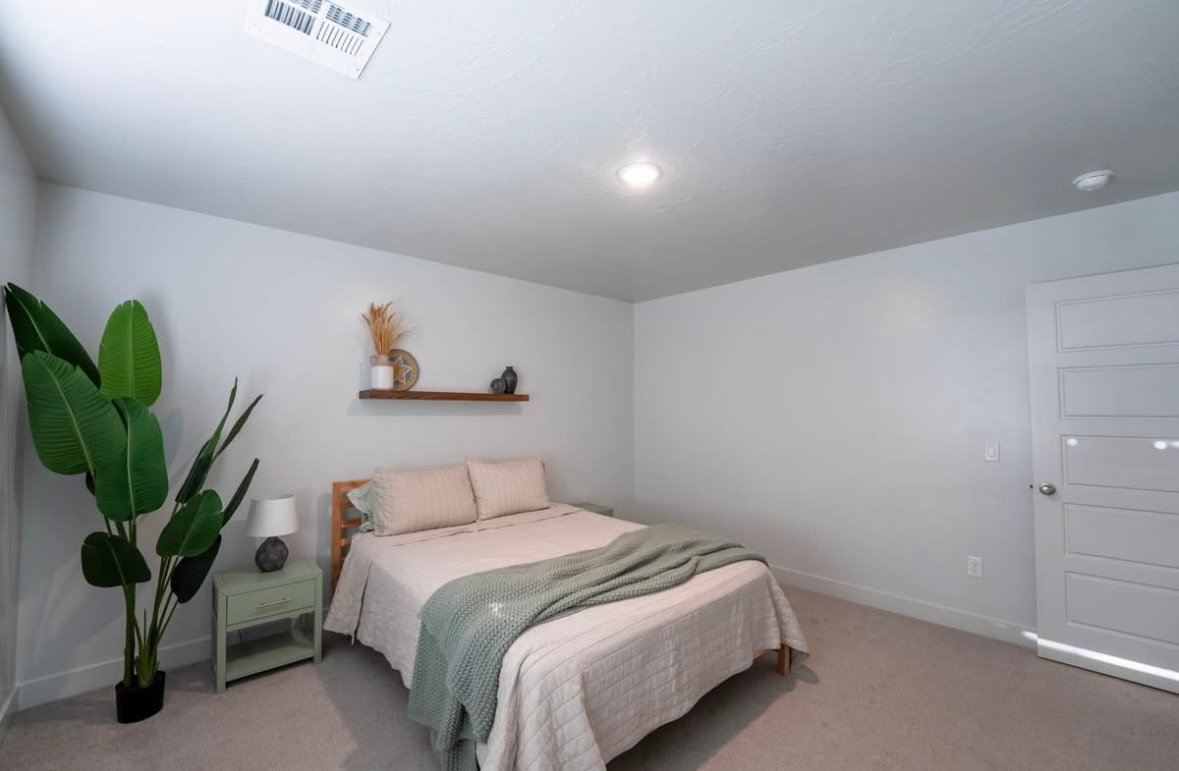 Saint George Single Room: 6020 S Ersa Lane