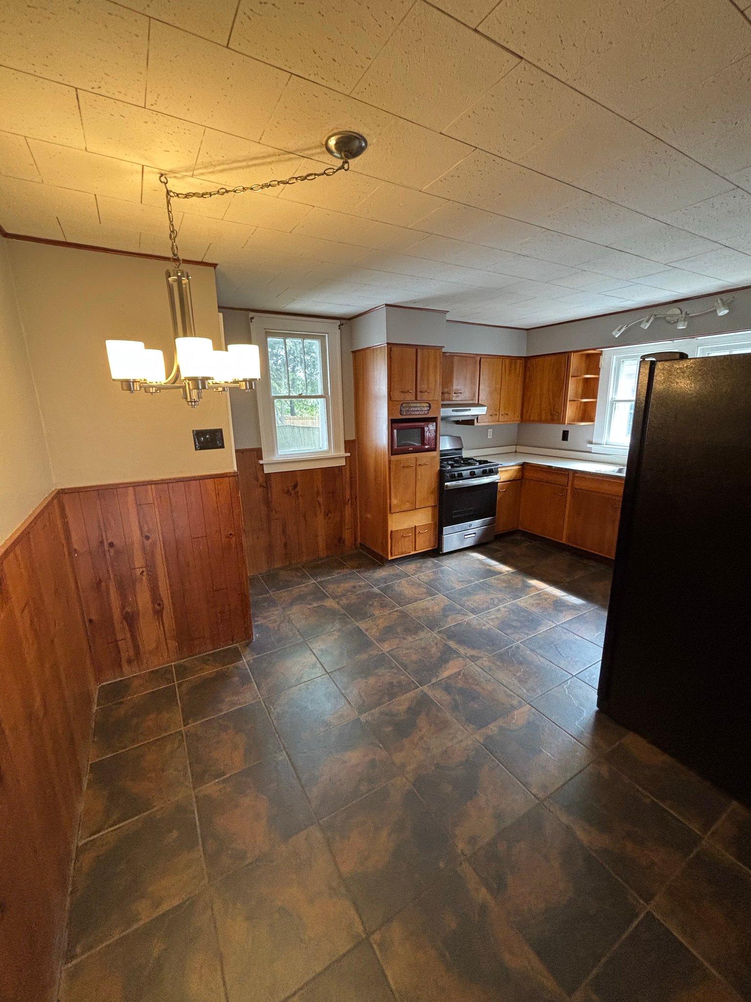 Edwardsville House: 1114 Madison Ave